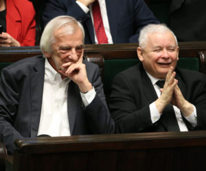Zarabiają po 10 tys. złotych i dostaną trzynastą emeryturę!