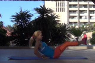 Fat burning: wideo-ćwiczenia spalające tłuszcz na brzuchu [trening z Olą Żelazo]
