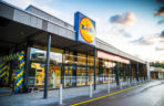 Lidl kusi podwyżkami pensji. Tyle zarobią pracownicy Lidla w 2026 roku