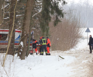 Poważny wypadek na Warmii i Mazurach. Lód paraliżuje region