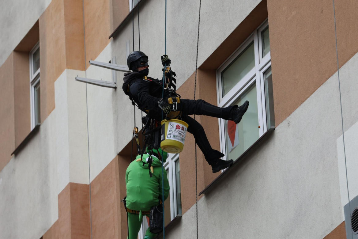 Alpiniści dla WOŚP dali radość małym pacjentom z Uniwersyteckiego Szpitala Dziecięcego w Lublinie