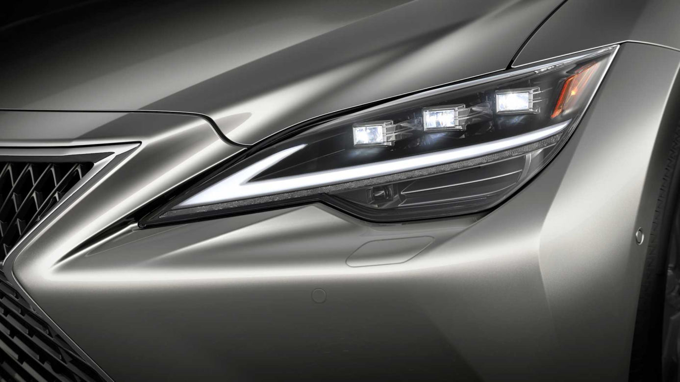 Lexus LS lifting 2021 