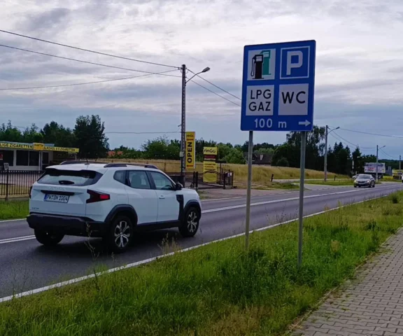 Czy znów można taniej tankować w Lubieszynie? Sprawdzamy ceny w stolicy taniej benzyny po zniesieniu programu CPN