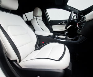 Infiniti Q30 1.6t Premium Tech Gallery White