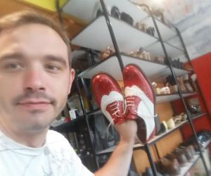Tomasz Zimoch na meczu Polska-Portugalia będzie kibicował w butach od łódzkiego szewca!