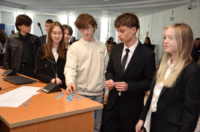 Czy w Siedlcach rośnie pokolenie dialogu? Wielkie podsumowanie debat młodzieżowych