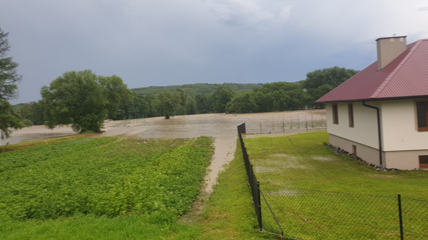 Manasterz i Zagórze zalane przez wodę