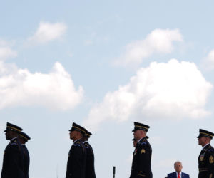 Donald Trump żegnał poległych żołnierzy. Padły poruszające słowa do ich rodzin