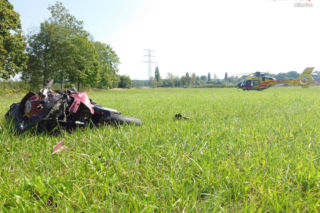 Nie żyje motocyklista. Zderzył się z samochodem osobowym na wysokości Wyr