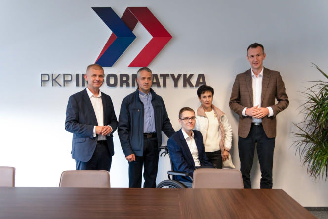 17-letni Dominik w siedzibie PKP na zaproszenie przewoźnika