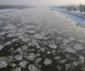 Wisła w Warszawie zaczęła zamarzać