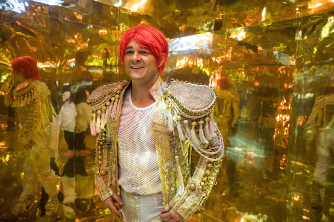 Dawid Ogrodnik w "Prałacie"