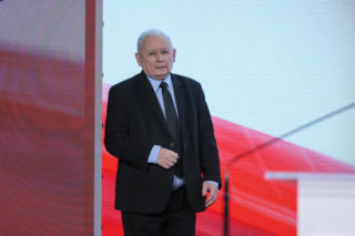 Jarosław Kaczyński szuka młodego premiera. W PiS ruszyła giełda nazwisk