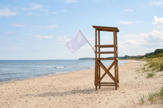 Sinice Sarbinowo. Czy w Sarbinowie można się kąpać 03.08? Flaga, warunki pogodowe