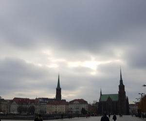 Wrocław pod chmurami. Czy weekend przyniesie choć promyk słońca?
