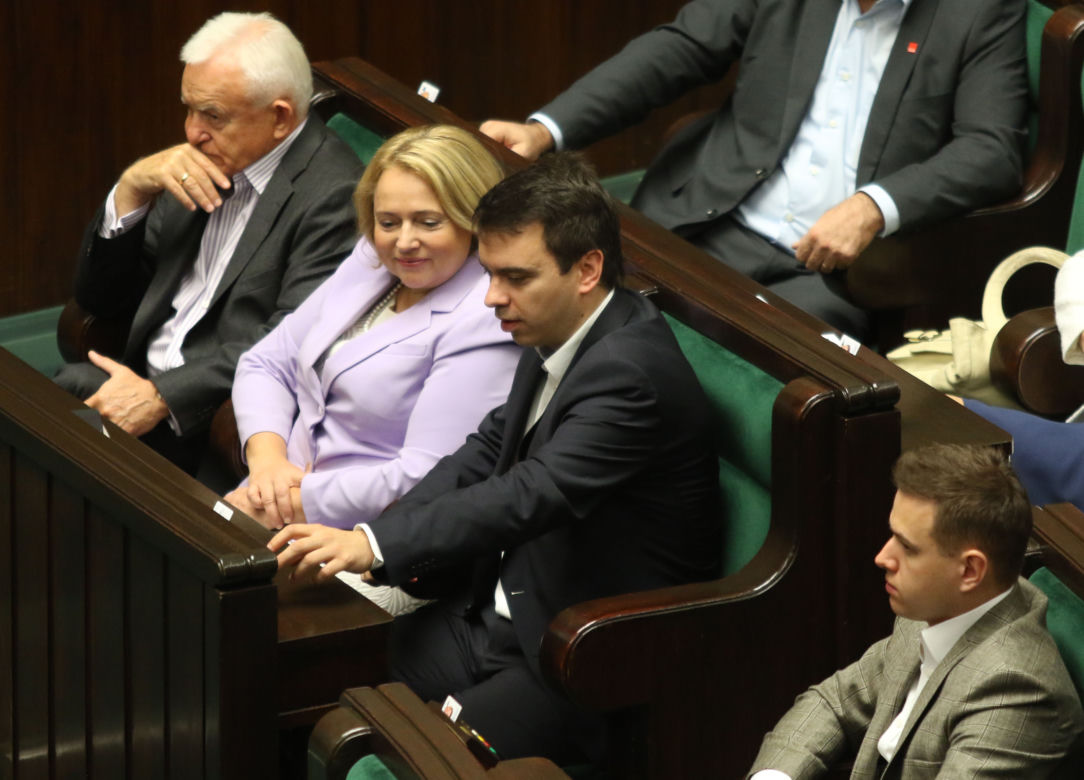 DOŁECKI DOSTANIE 30 TYSIĘCY ZA 5 DNI NA ŁAWIE.