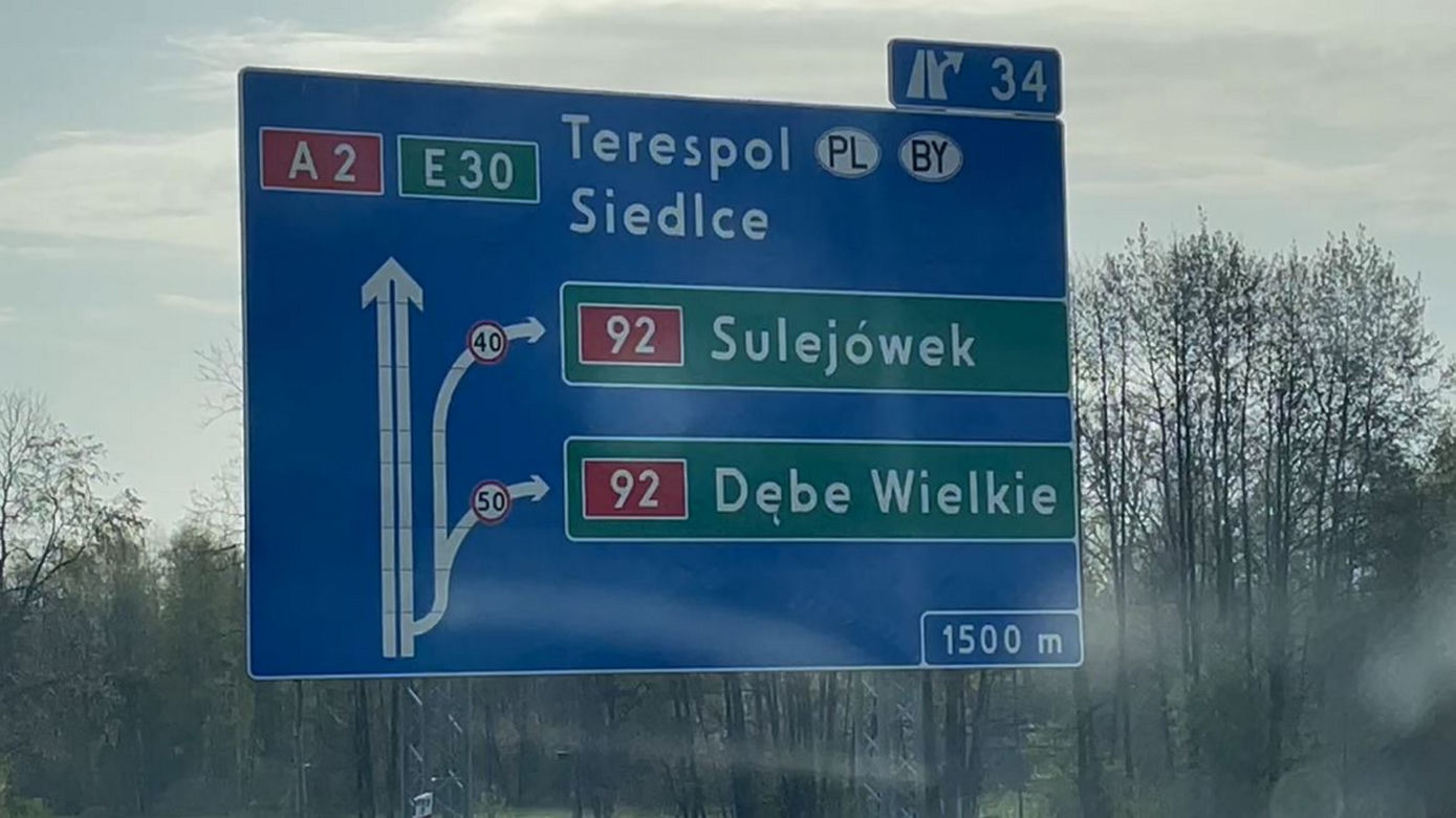 Tragiczny wypadek na A2 pod Otwockiem. Jedna osoba nie żyje, są ranni