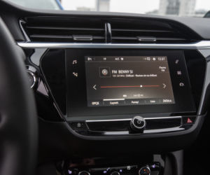 Peugeot 208 Allure vs Opel Corsa Elegance