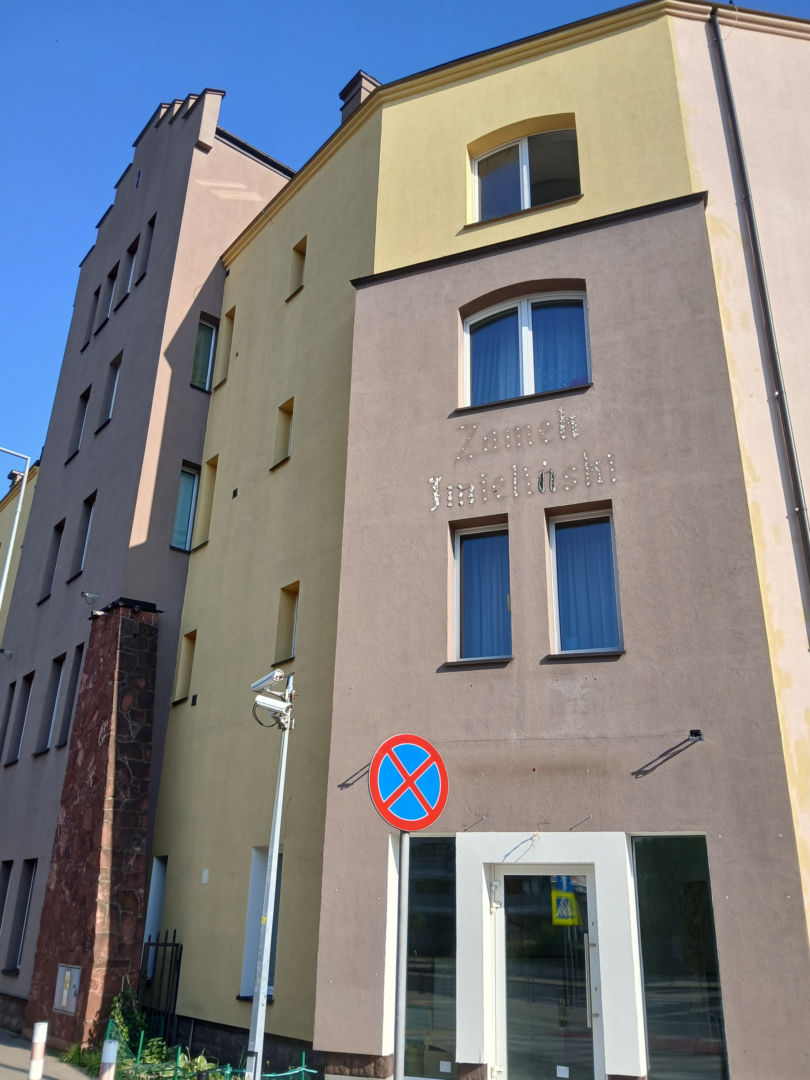 Blok Zamek Imieliński przy ul. Makolągwy w Warszawie