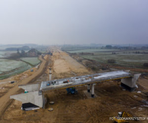 Budowa S7 na trasie Napierki - Płońsk. Zobacz postępy prac [GALERIA]