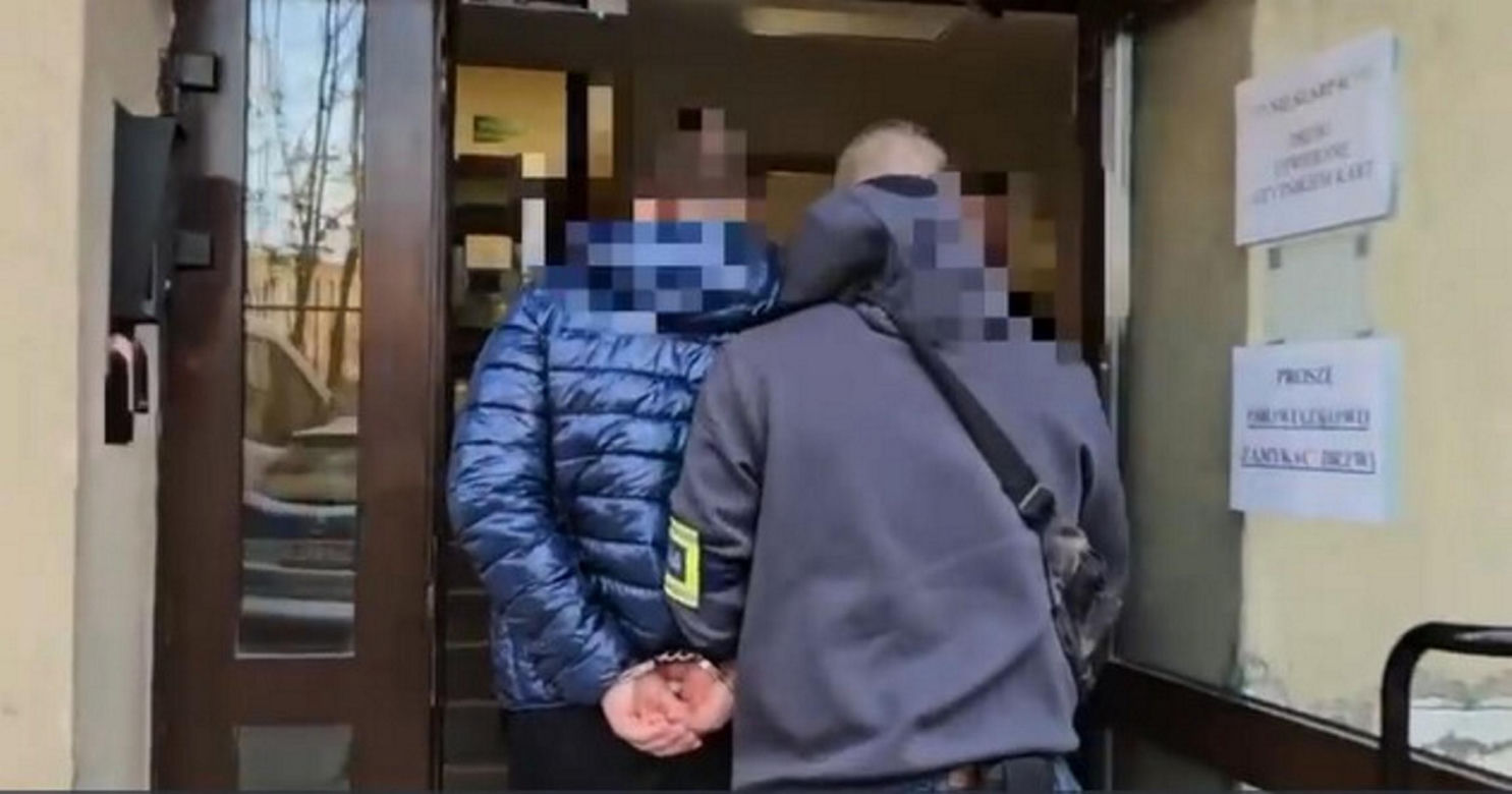 Policja zatrzymała recydywistę z narkotykami, bronią i milionem złotych!