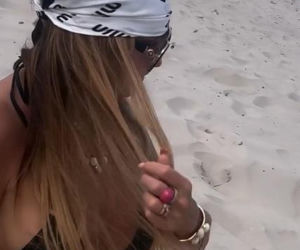 Kotońska podsumowuje wakacje w minibikini. Co za ciało!