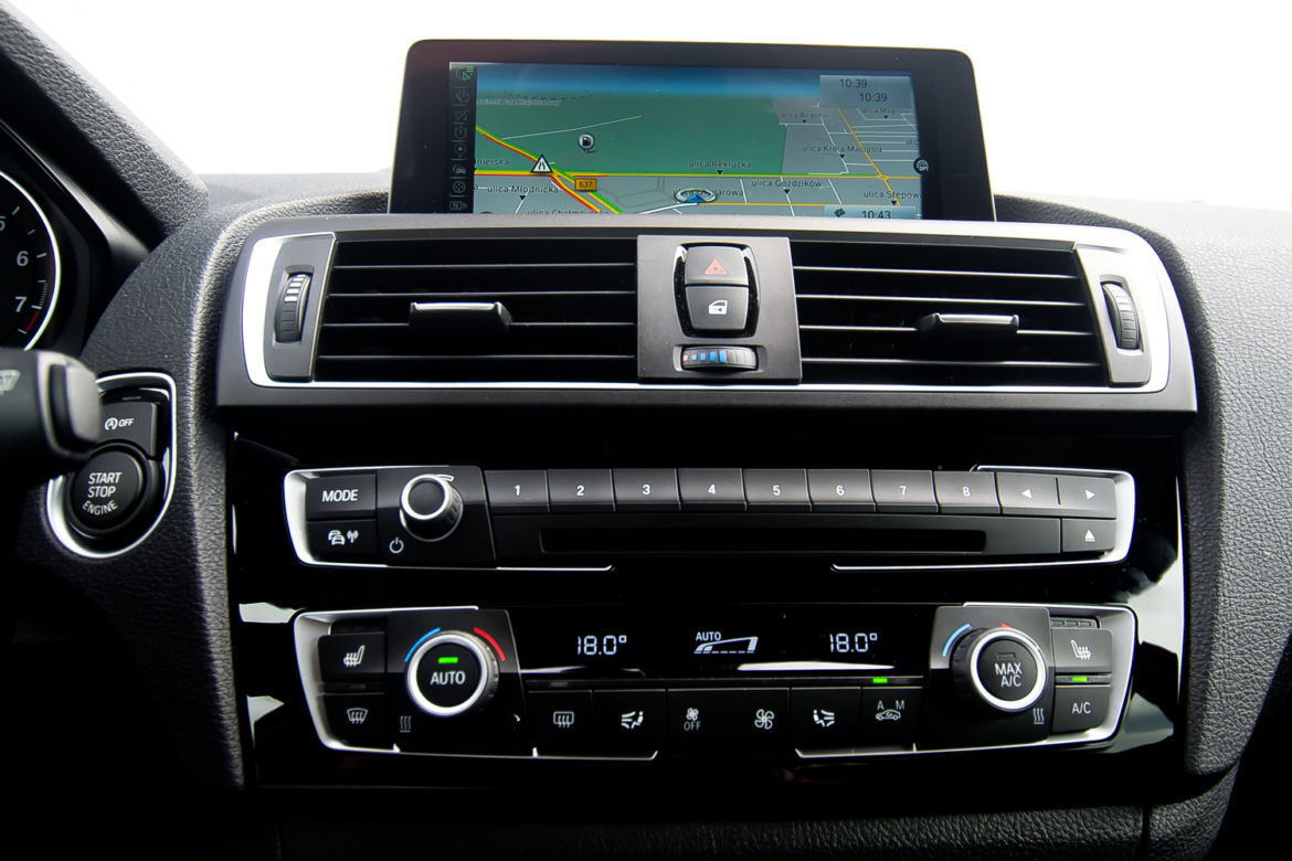 BMW 118i A/T