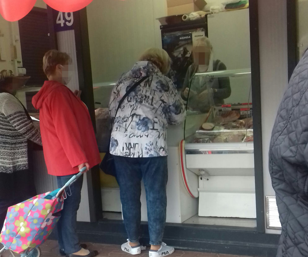 Brak maseczek. Posypią się kary na praskich bazarach!