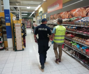 Policjanci z Inspektorami Sanitarnymi ruszyli sprawdzać czy nosimy maseczki
