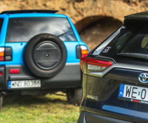 Toyota RAV4 mk. I & Toyota RAV4 mk. V