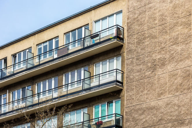 Wieżowiec przy ul. Sewerynów 4 w Warszawie