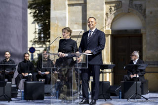 Narodowe czytanie z Karolem i Martą Nawrockimi
