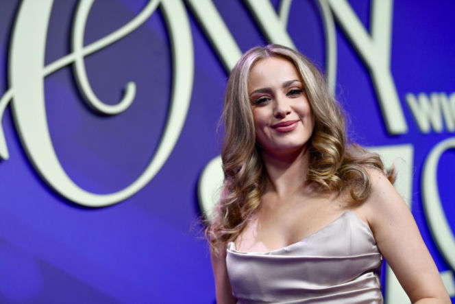 Bitwa na gorsety, Wiktoria Gąsiewska