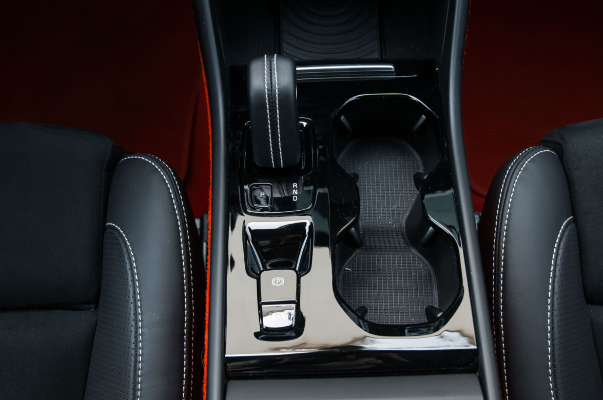 Volvo XC40 D4 190 KM R Design