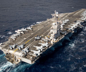 Gigantyczny koszt i polityczna presja. Marynarka Wojenna USA dokonuje przeglądu lotniskowców typu Ford