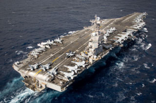 Gigantyczny koszt i polityczna presja. Marynarka Wojenna USA dokonuje przeglądu lotniskowców typu Ford