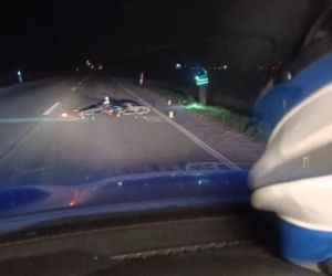 Sprawca potrącenia rowerzysty usłyszał zarzut. Myślał, że uderzył... ptaka