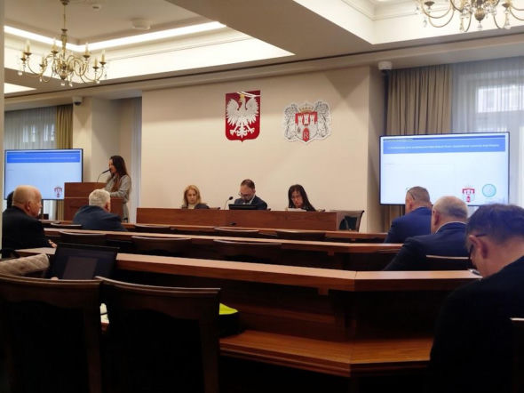 Burzliwa sesja rady miejskiej o Potańcówce w klimacie  Żadne stanowisko nie zostało przyjęte 