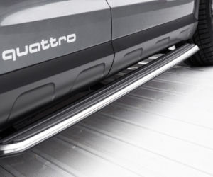Audi Q3 z kempingowym namiotem