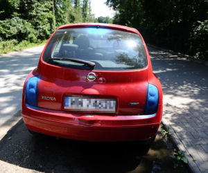 Wandal zdewastował ponad 20 aut