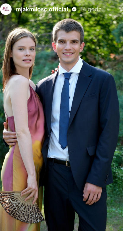 M jak miłość nowy sezon. Majka (Matylda Giegżno), Mateusz (Rafał Kowalski) na ślubie Natalki
