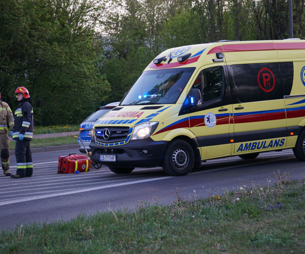 Potrącenie na pasach w Bydgoszczy! Dwie osoby poważnie ranne [ZDJĘCIA]