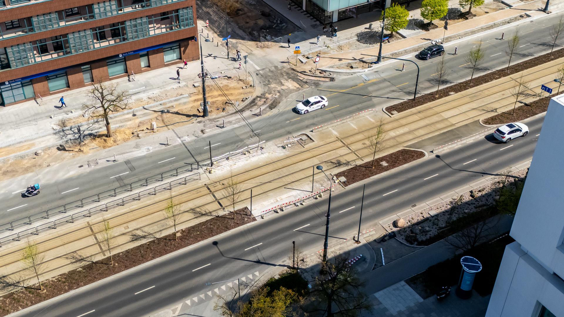 Budowa przejścia dla pieszych przez ul. Marszałkowską w Warszawie na wysokości ul. Sienkiewicza