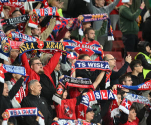 Tak kibice Wisły Kraków bawili się na trybunach. Znajdź się na zdjęciach