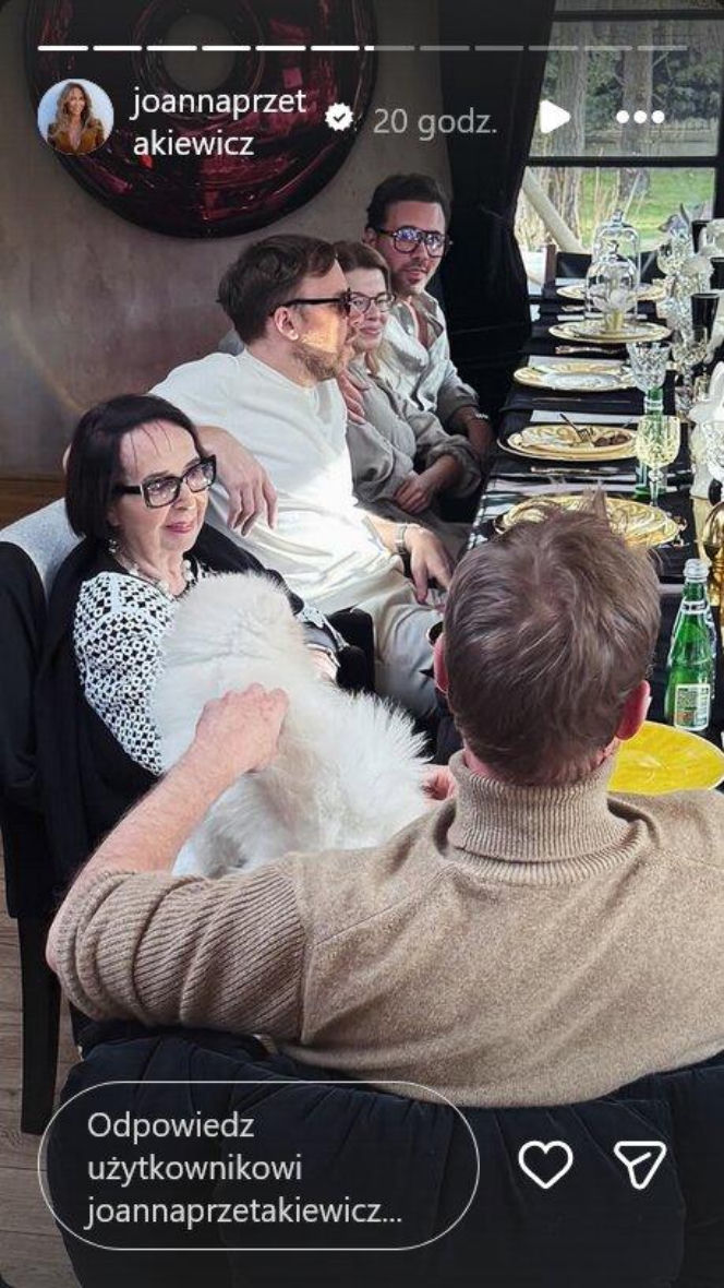 Wielkanoc u Przetakiewicz? To nie święta, to luksusowy bankiet!