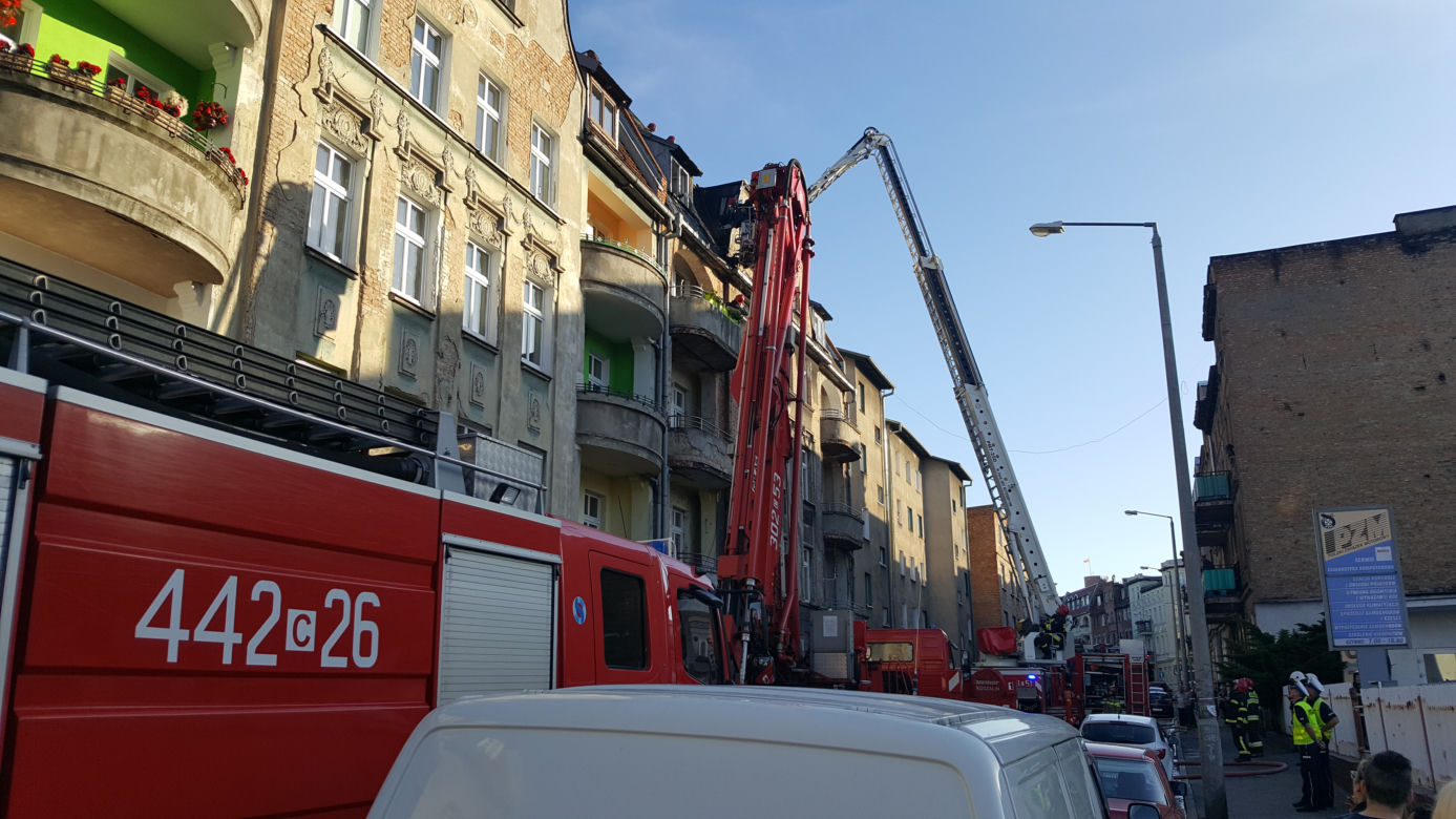 Pożar w kamienicy przy ulicy Kościuszki w Grudziądzu. Paliło się poddasze budynku