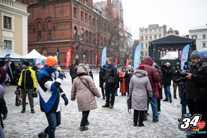 34. Finał Wielkiej Orkiestry Świątecznej Pomocy w Toruniu. Zdjęcia ze starówki