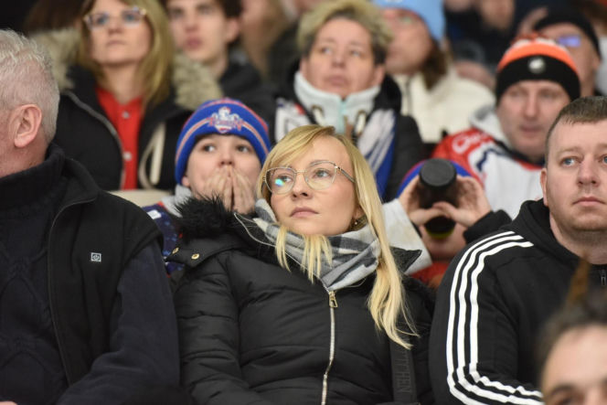 KH Energa Toruń - Unia Oświęcim 2:1! Zdjęcia kibiców i zawodników obu drużyn