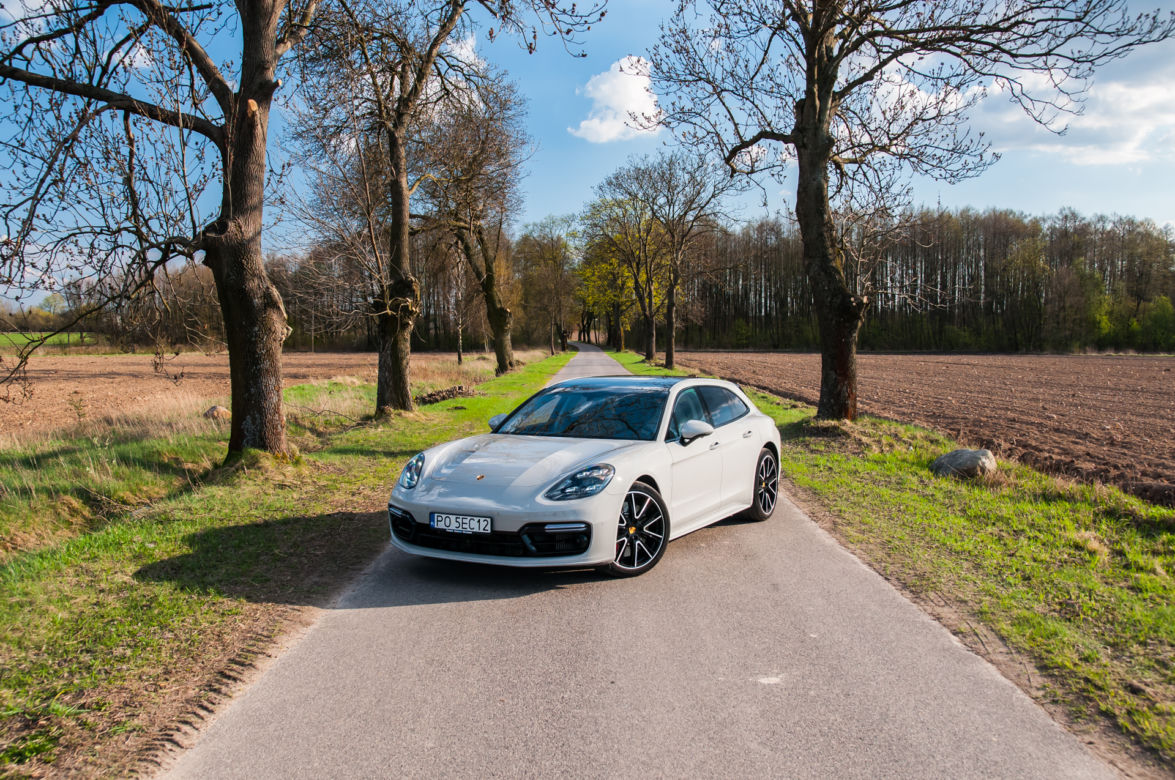 Porsche Panamera Turbo Sport Turismo 4.0 V8 550 KM