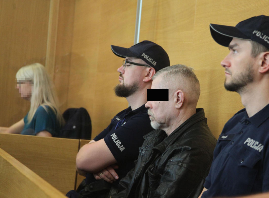 Zjadł flaki i zasztyletował ratownika. Szokujące tłumaczenie w sądzie!